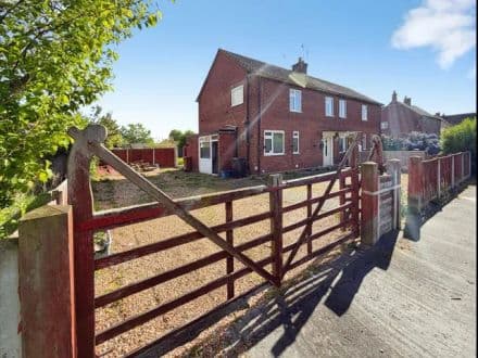 THREE BEDROOM SEMI-DETACHED PROPERTY