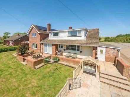 FIVE BEDROOM DETACHED PROPERTY