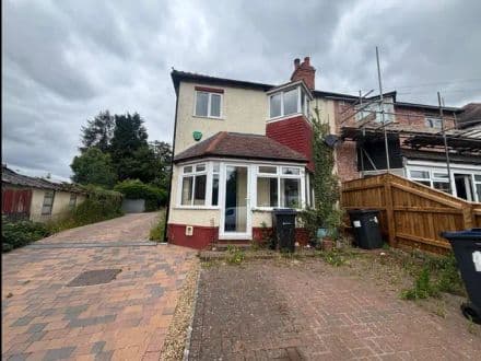 THREE BEDROOM SEMI-DETACHED PROPERTY