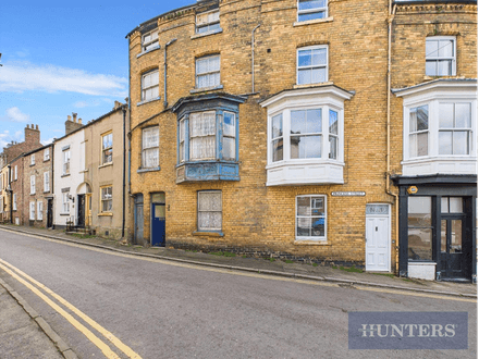 SEVEN BEDROOM TERRACED PROPERTY