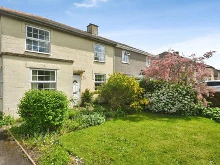 THREE BEDROOM SEMI-DETACHED PROPERTY