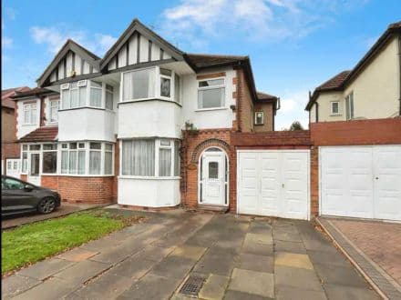THREE BEDROOM SEMI-DETACHED PROPERTY